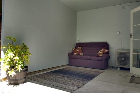 Photo of property in 16 Taungata Road, York Bay, Lower Hutt, 5013