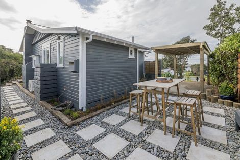 Photo of property in 19 Koromiko Street, Otaki Beach, Otaki, 5512