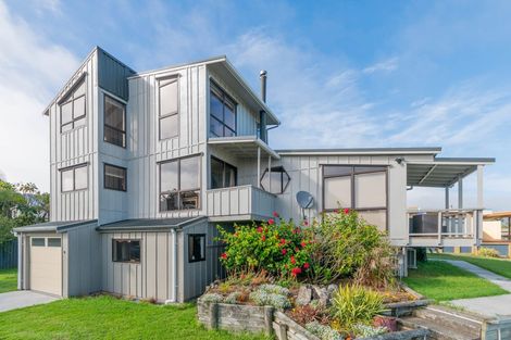 Photo of property in 12 Kaka Street, Ahipara, Kaitaia, 0481