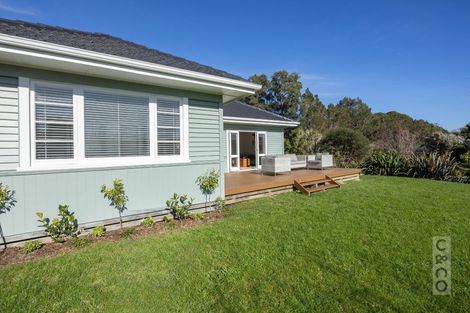 Photo of property in 29 Cambridge Road, Riverhead, 0820