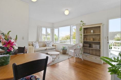 Photo of property in 55 Merani Street, Belmont, Auckland, 0622