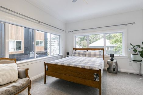 Photo of property in 14b Glenmore Street, Thorndon, Wellington, 6011