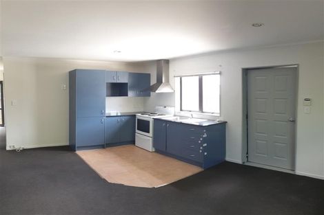 Photo of property in 2 Vine Street, Mangere East, Auckland, 2024