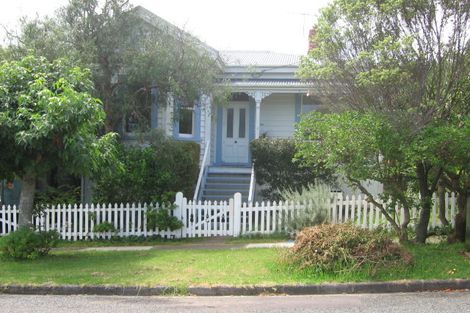 Photo of property in 20 Ewen Alison Avenue, Devonport, Auckland, 0624