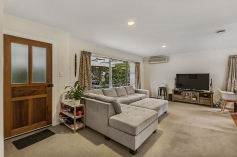 Photo of property in 79 Gledstane Road, Stanmore Bay, Whangaparaoa, 0932