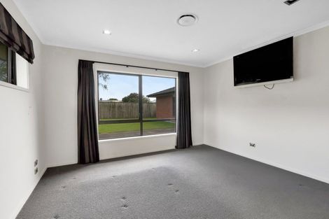 Photo of property in 4 Becklands Place, Inglewood, 4330