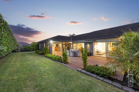 Photo of property in 9 Pohutukawa Parade, Riverhead, 0820