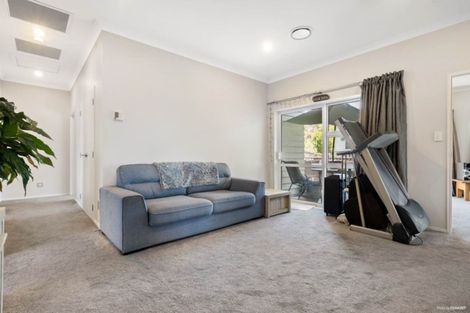 Photo of property in 15 Sawyers Lane, Silverdale, 0932