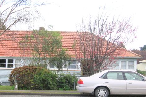 Photo of property in 5 Coles Crescent, Papakura, 2110