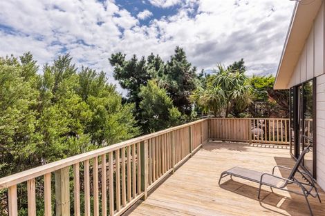 Photo of property in 15 Puketai Place, Pukerua Bay, 5026