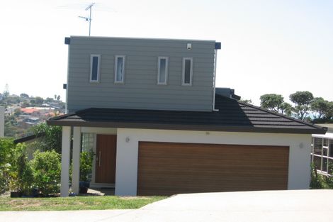 Photo of property in 1/21 Scarboro Terrace, Murrays Bay, Auckland, 0630
