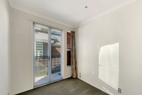 Photo of property in 11a Clearwater Cove, West Harbour, Auckland, 0618