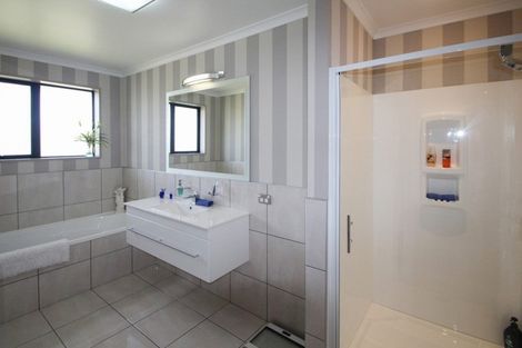 Photo of property in 10 North Ridge Drive, Oamaru North, Oamaru, 9400