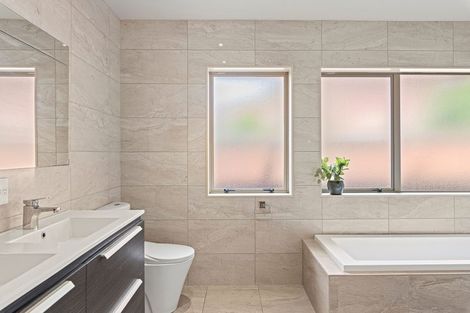 Photo of property in 1 Henridge Place, Avonhead, Christchurch, 8042