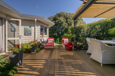 Photo of property in 19 Springbok Avenue, Whitianga, 3510