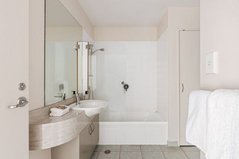 Photo of property in 28/12 Maunganui Road, Mount Maunganui, 3116