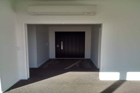 Photo of property in 5 Te Awakura Terrace, Mount Pleasant, Christchurch, 8081