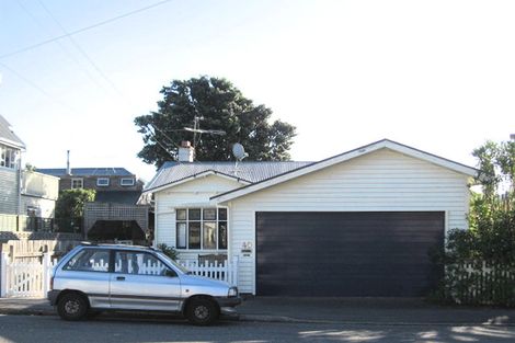 Photo of property in 40 Tuatoru Street, Eastbourne, Lower Hutt, 5013