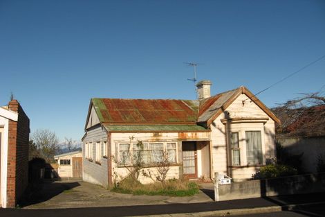 Photo of property in 17 Neidpath Road, Mornington, Dunedin, 9011