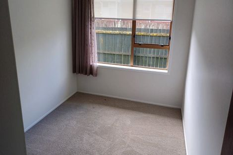 Photo of property in 1/13 Mannering Place, Hillcrest, Auckland, 0627