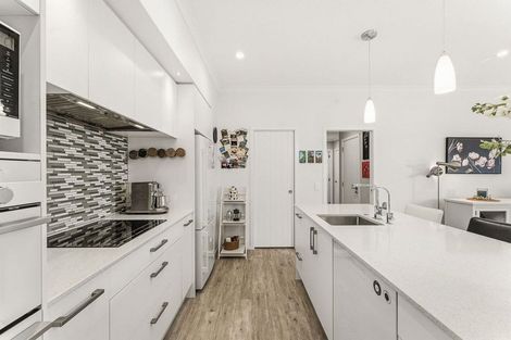 Photo of property in 37 Excelsa Place, Papamoa Beach, Papamoa, 3118