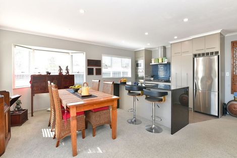 Photo of property in 112a Pacific Parade, Army Bay, Whangaparaoa, 0930