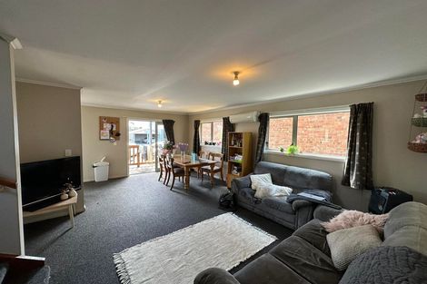 Photo of property in 35 Clyde Street, North Dunedin, Dunedin, 9016