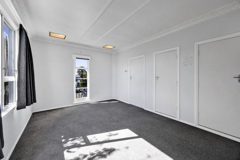 Photo of property in 14 Dives Avenue, Hawera, 4610