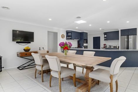 Photo of property in 8 La Colina Place, Bethlehem, Tauranga, 3110