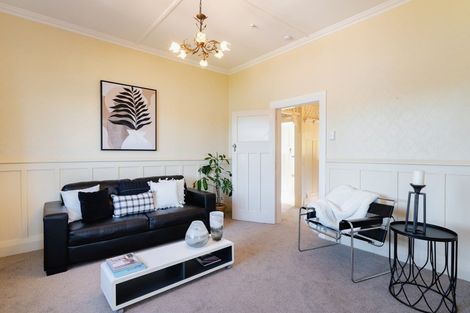 Photo of property in 21 Adderley Terrace, Ravensbourne, Dunedin, 9022