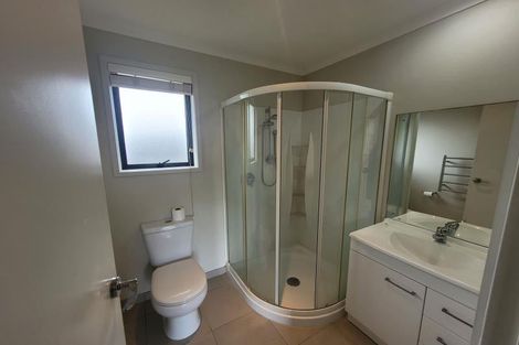 Photo of property in 40 Magnolia Drive, Westown, New Plymouth, 4310