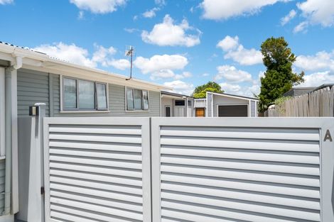 Photo of property in 129 Riverpark Crescent, Henderson, Auckland, 0610