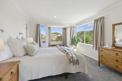 Photo of property in 14 Huxley Grove, Churton Park, Wellington, 6037