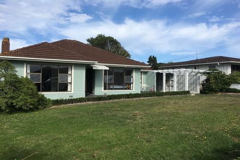 Photo of property in 46 Bleakhouse Road, Howick, Auckland, 2014