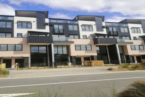 Photo of property in 3/28 Pennant Street, Long Bay, Auckland, 0630