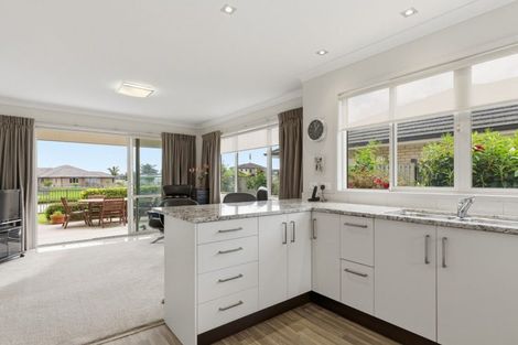 Photo of property in 30 Tatahi Cove, Papamoa Beach, Papamoa, 3118