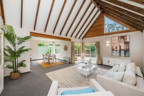 Photo of property in 43 Ngarara Road, Waikanae, 5036