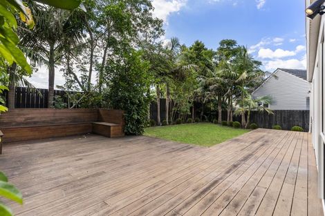 Photo of property in 2/13 Eversleigh Road, Belmont, Auckland, 0622