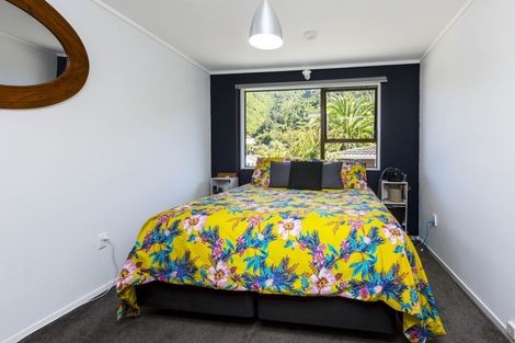 Photo of property in 22 Tacoma Drive, Totara Park, Upper Hutt, 5018