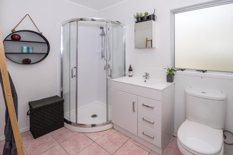 Photo of property in 50 Alabaster Drive, Papatoetoe, Auckland, 2025