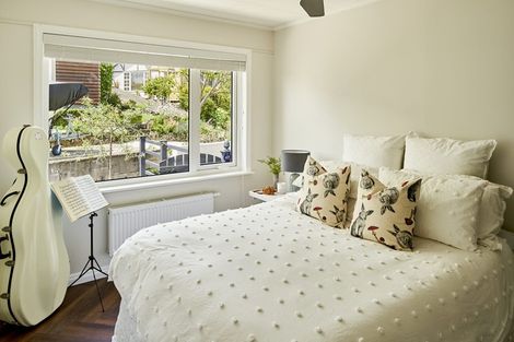 Photo of property in 16 Raynham Way, Silverstream, Upper Hutt, 5019