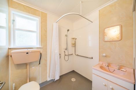 Photo of property in 73 Wellington Road, Wainuiomata, Lower Hutt, 5014