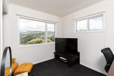 Photo of property in 17a The Drive, Tawa, Wellington, 5028