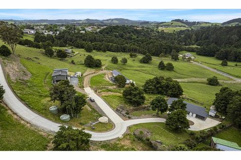 Photo of property in 4 Watercourse Way, Tikipunga, Whangarei, 0112