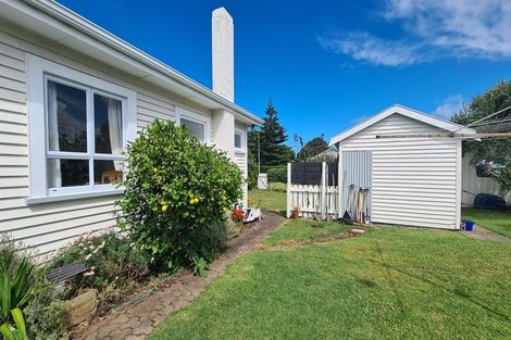 Photo of property in 147 Tasman Street, Opunake, 4616