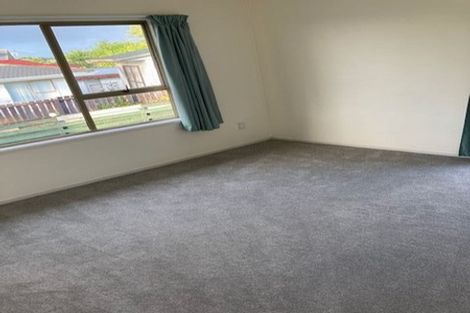 Photo of property in 2/43 Priestley Drive, Bucklands Beach, Auckland, 2014