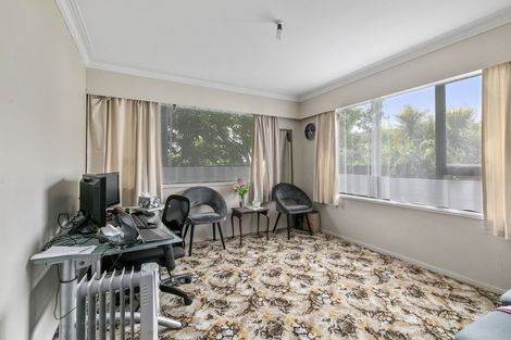 Photo of property in 81 Cambridge Terrace, Waterloo, Lower Hutt, 5011