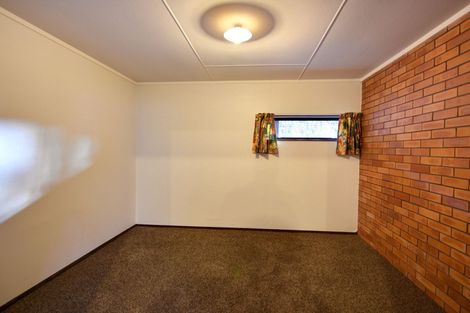 Photo of property in 124 Main Road South, Green Island, Dunedin, 9018