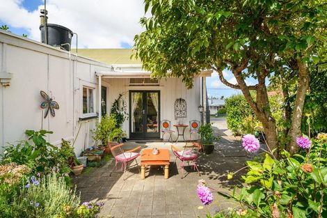 Photo of property in 9 Lambert Street, Marton, 4710