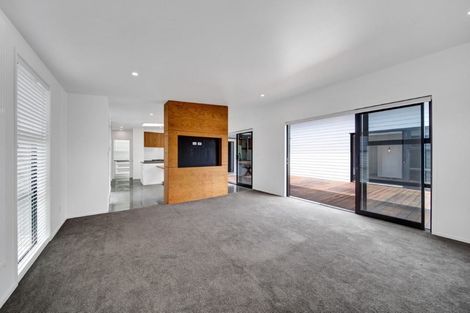 Photo of property in 41 Cyrus Street, Whalers Gate, New Plymouth, 4310